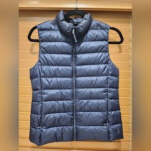 Uniqlo Ultra Light Down Vest, XS Navy Blue